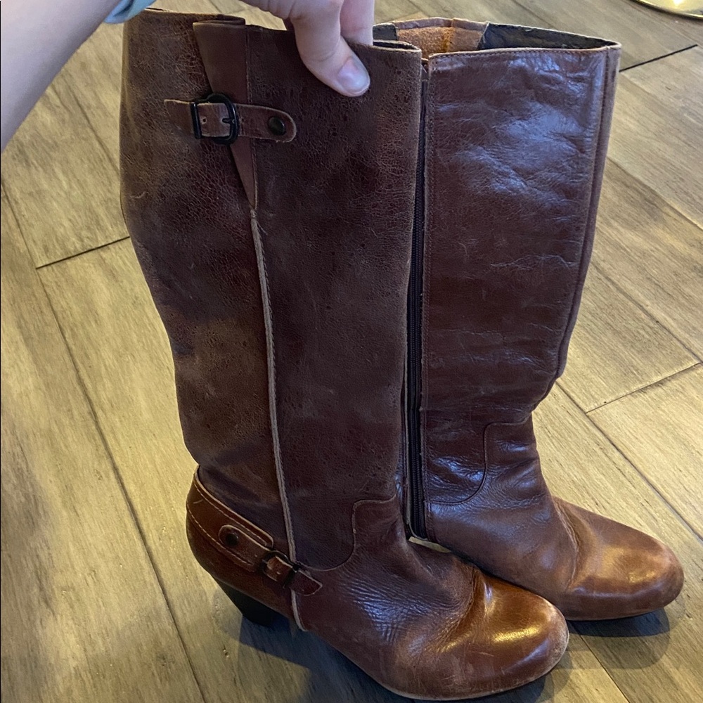 Matisse Monah vintage leather block heel distressed boots-will fit a wide calf